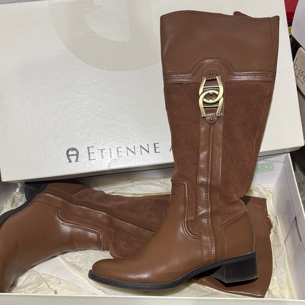 Etienne Aigner Women's Tan Heeled Boots